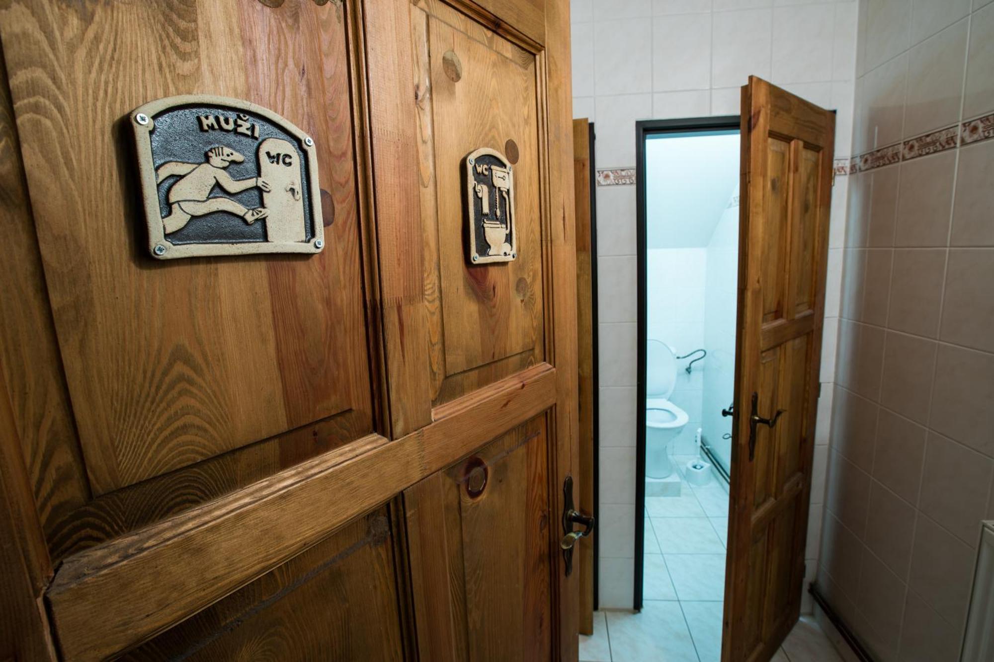 Penzion Pod Kaplickou ทิชนอฟ ภายนอก รูปภาพ